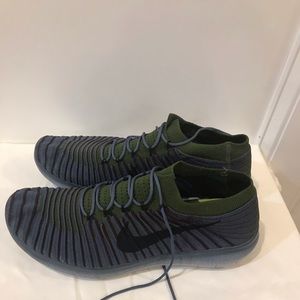 Men’s Nike running shoe